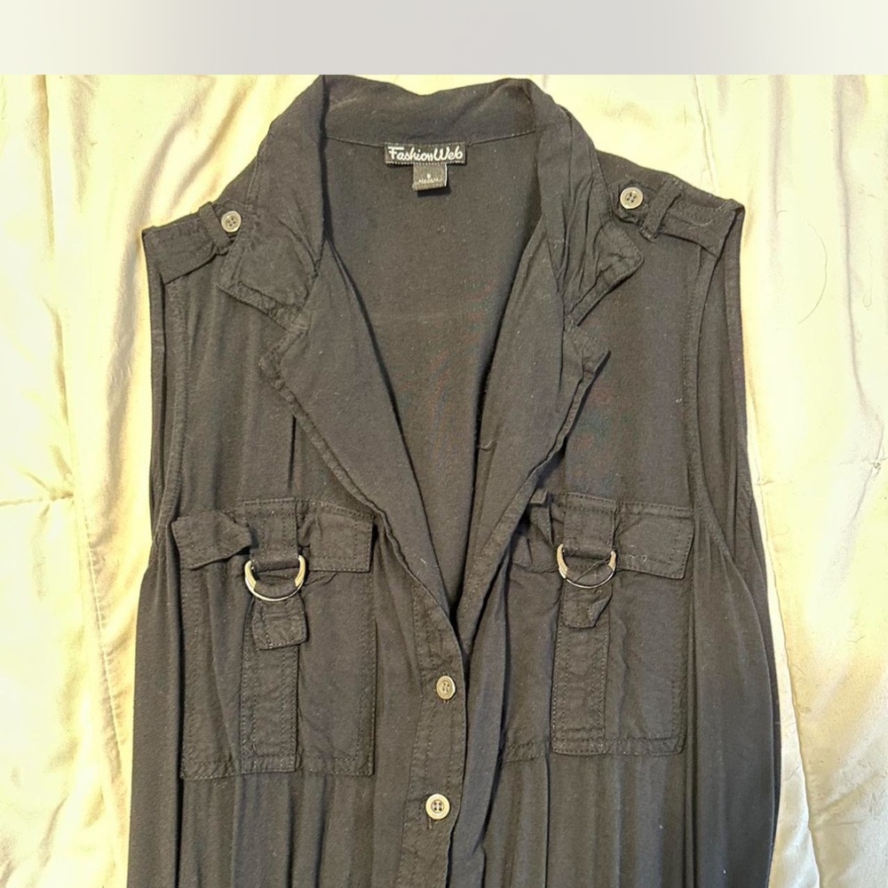 Black Sleeveless jumpsuit
